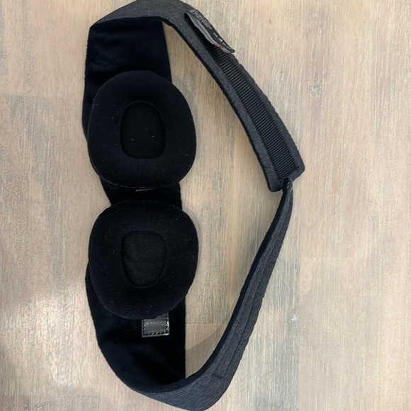 NWOT Bon Charge Cotton Blackout Sleep Mask - Picture 2 of 3